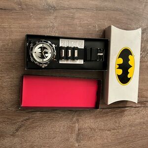 NWT Avon Batman Themed Men's Watch Set - Black and Silver